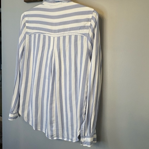 Beach lunch lounge Blue and White Striped Button Down Shirt size Small - Picture 8 of 11